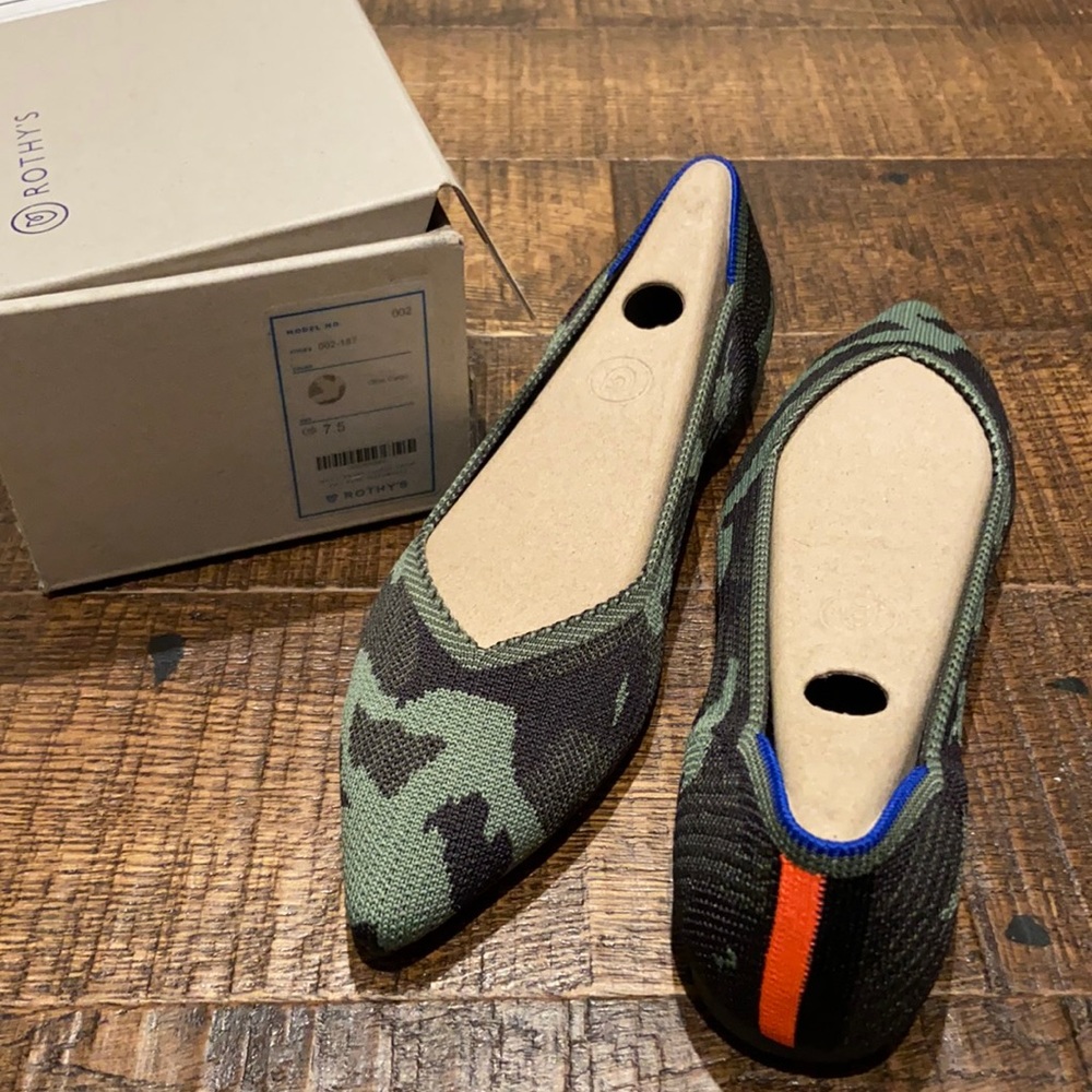Brand new Rothy’s olive camo points